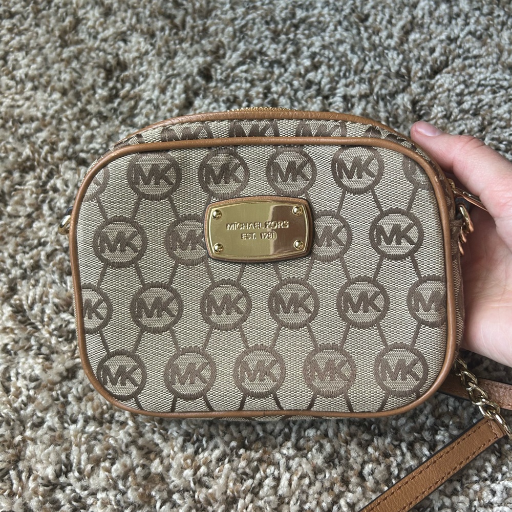 Michael Kors purse